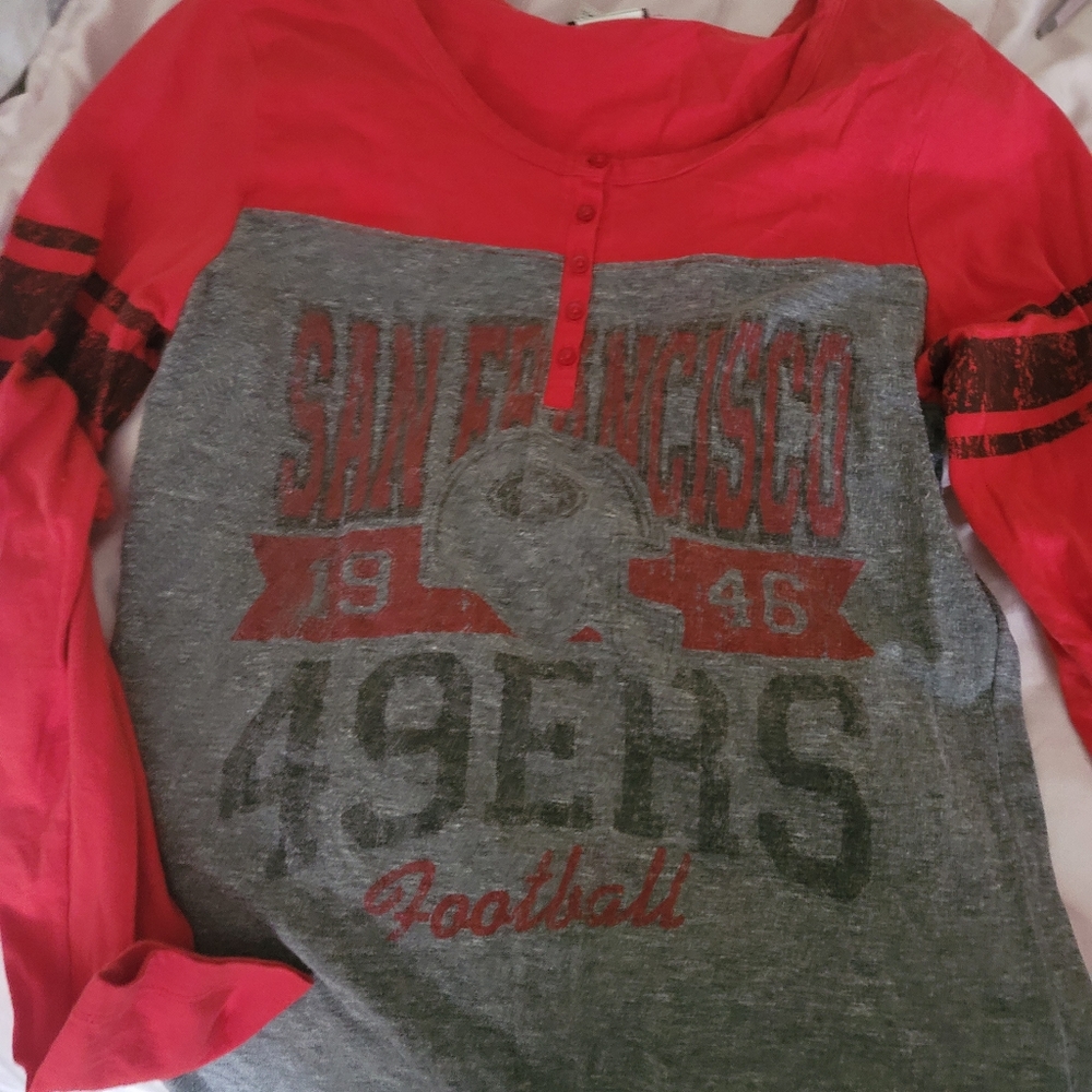 49ers shirt EUC WOMENS M